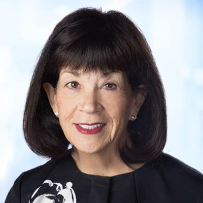 Cathie Tierney Headshot